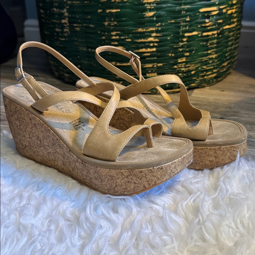 Y2k Fashion Bug Vintage Strappy Cork Wedge Sandals - Tan/Beige SZ 8